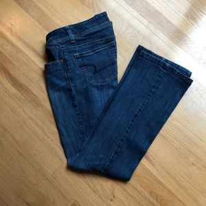 American Eagle Original Boot Jeans in Size 6